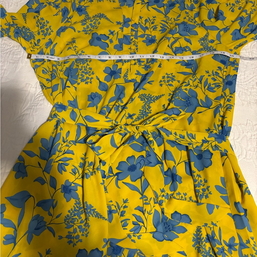 Cabi midi floral print dress, round collar self tie with elastic sleeves. - Picture 5 of 13